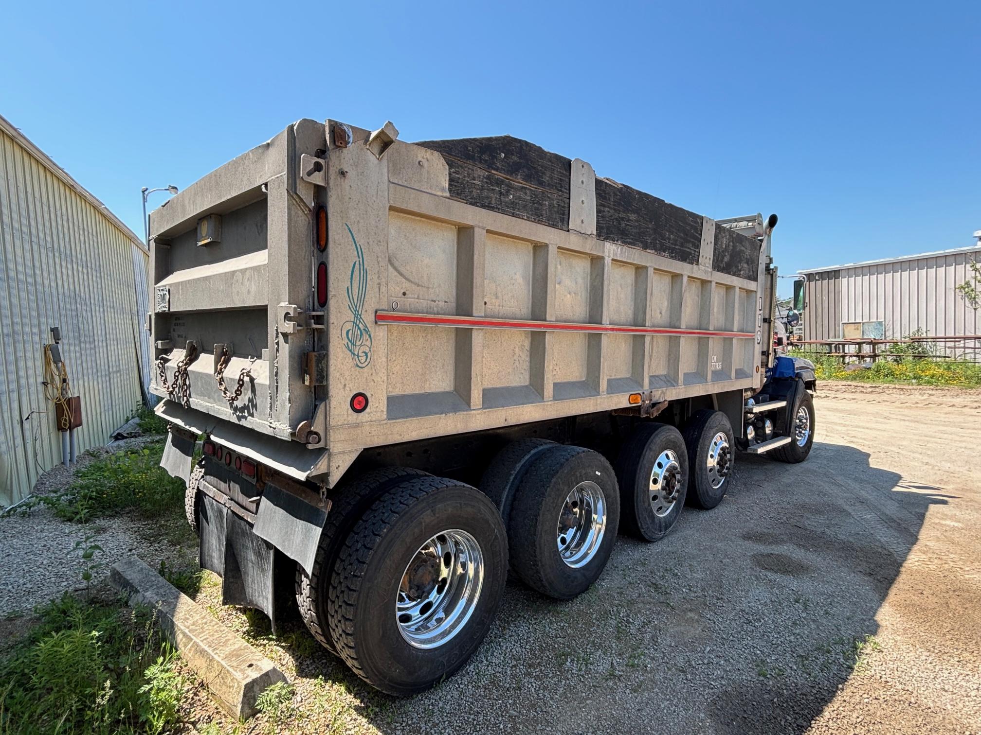 1997 MACK CL713 - Image 7